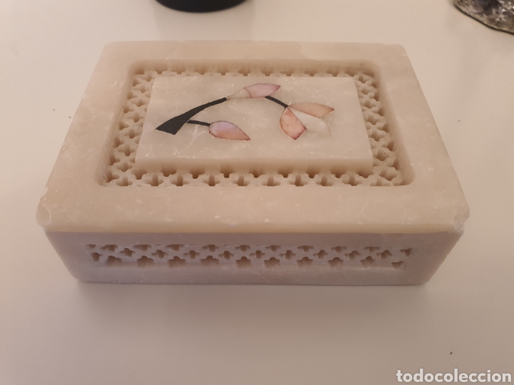 Antig&uuml;edades: antiguo joyero de marmol