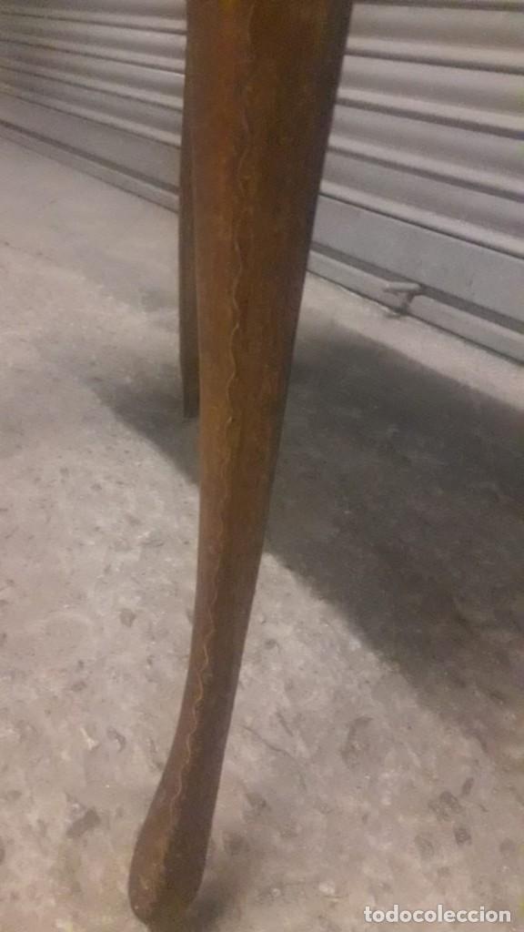 Antig&uuml;edades: Mesa veneciana auxiliar - Foto 11