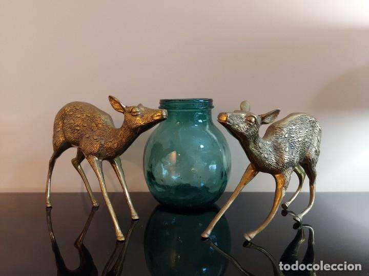 Antig&uuml;edades: Ciervos Mid Century en bronce - Foto 2