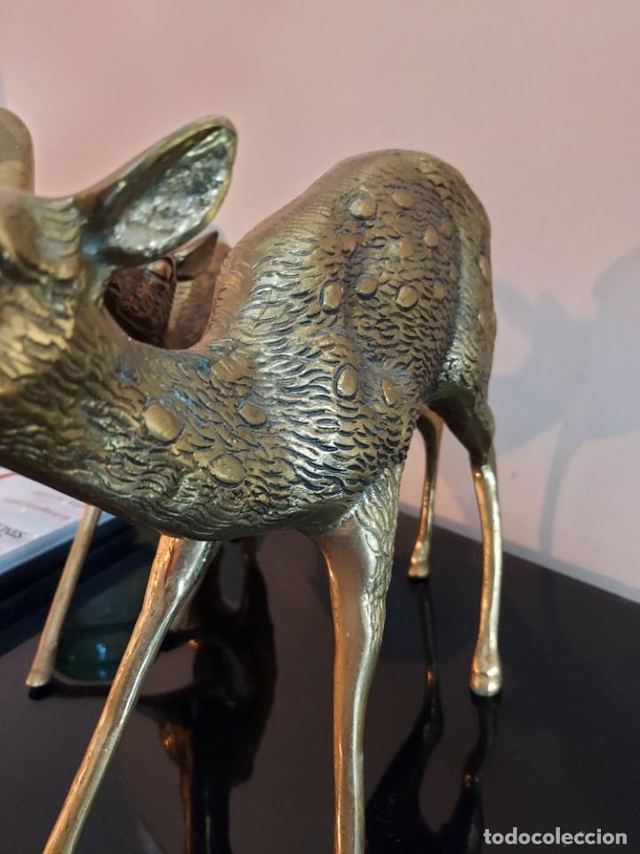 Antig&uuml;edades: Ciervos Mid Century en bronce - Foto 3