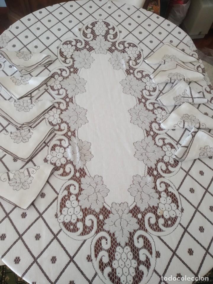 Antig&uuml;edades: Mantel y servilletas encaje mec&aacute;nico - Foto 2
