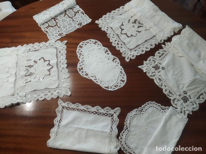 Antig&uuml;edades: Lote 12 piezas hilo y encaje - Foto 1