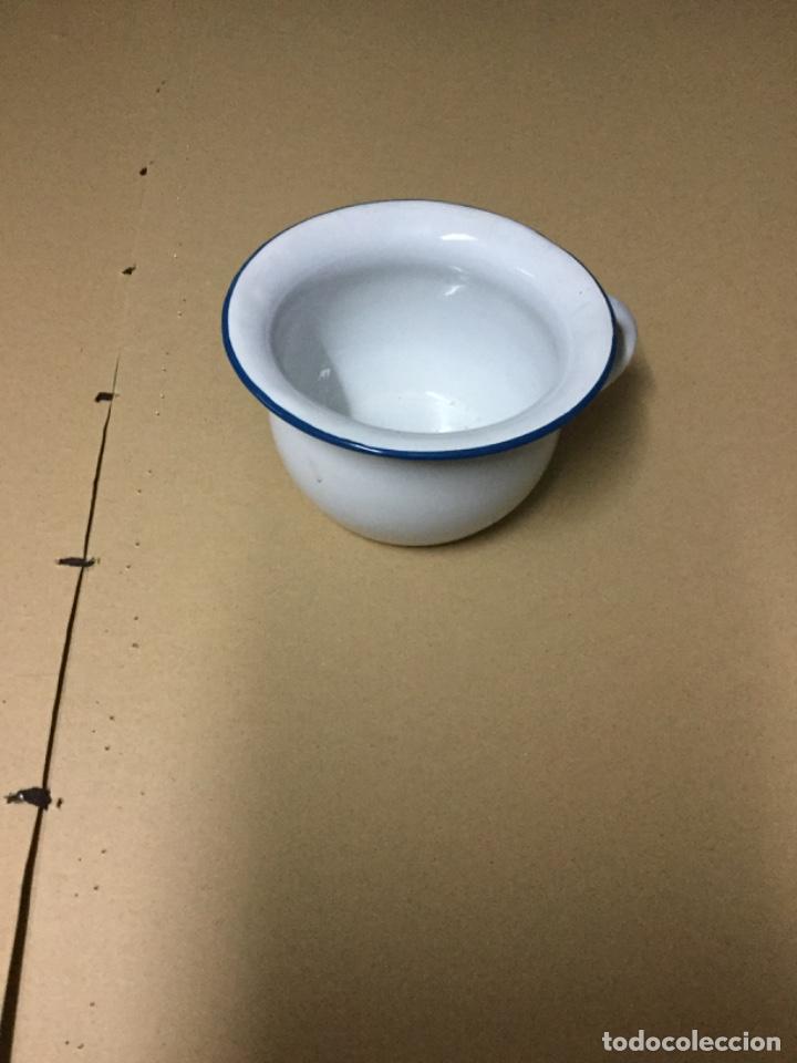 Antig&uuml;edades: Orinal porcelana - Foto 1