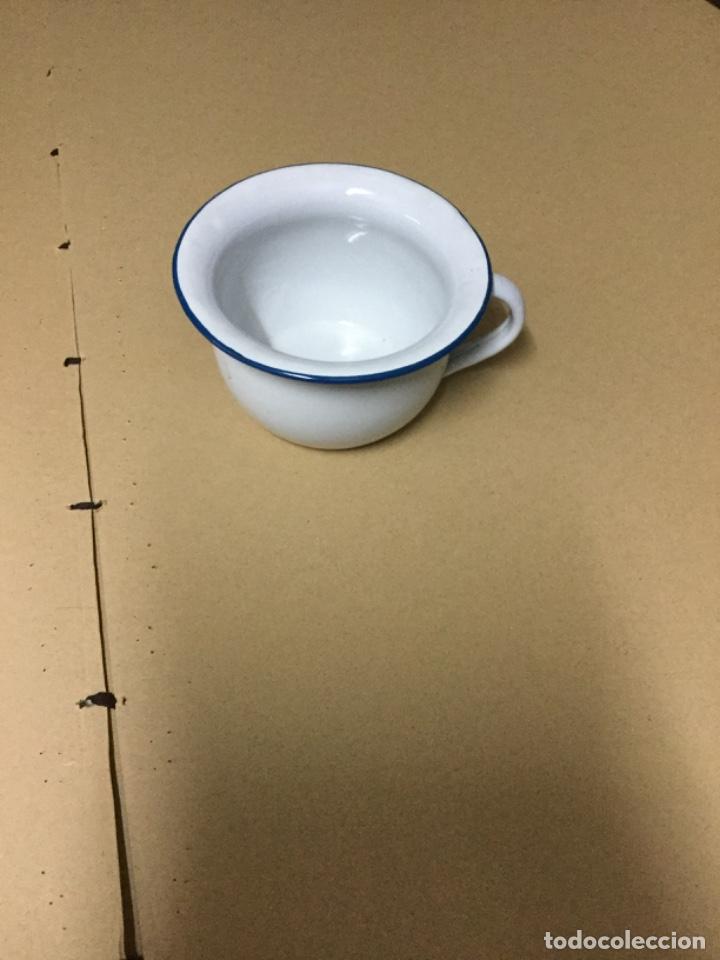Antig&uuml;edades: Orinal porcelana - Foto 2