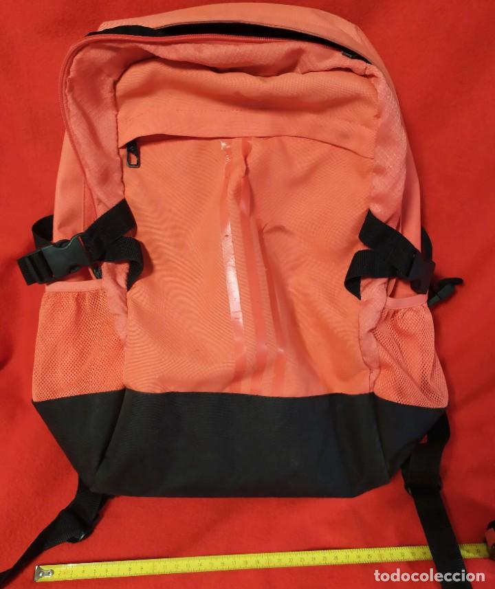 Antig&uuml;edades: MOCHILA ROJA - Foto 1