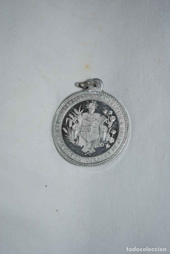 Antig&uuml;edades: MEDALLA , APOSTOLADO DE LA ORACION - Foto 2