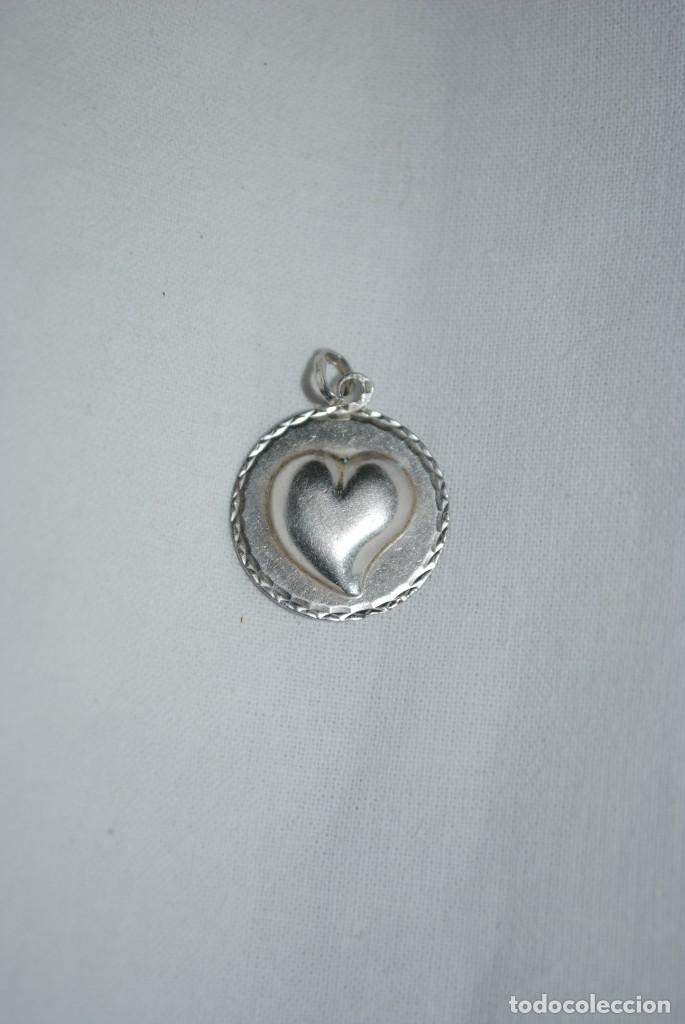 Antig&uuml;edades: MEDALLA DE AMOR , DE PLATA . - Foto 1