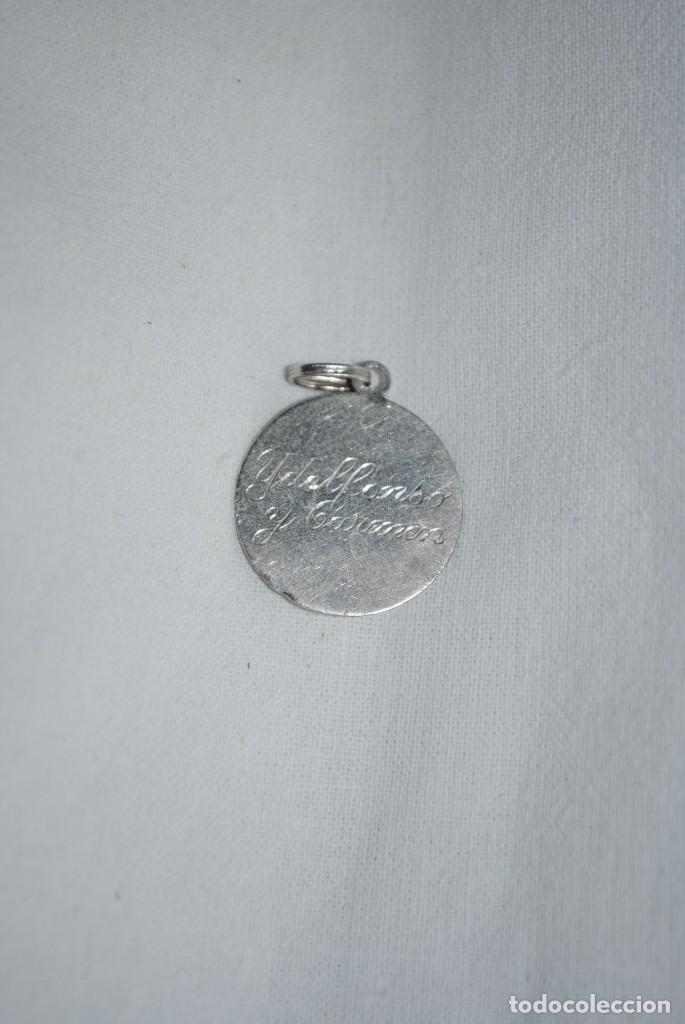Antig&uuml;edades: MEDALLA DE AMOR , DE PLATA . - Foto 2