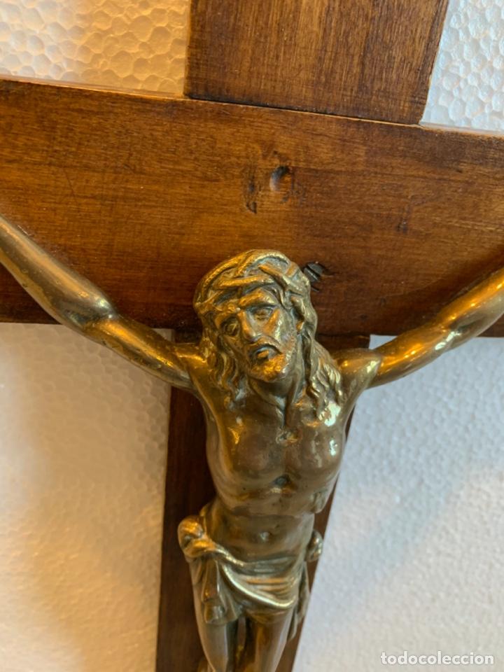 Antig&uuml;edades: CRUCIFIJO DE BRONCE - Foto 3