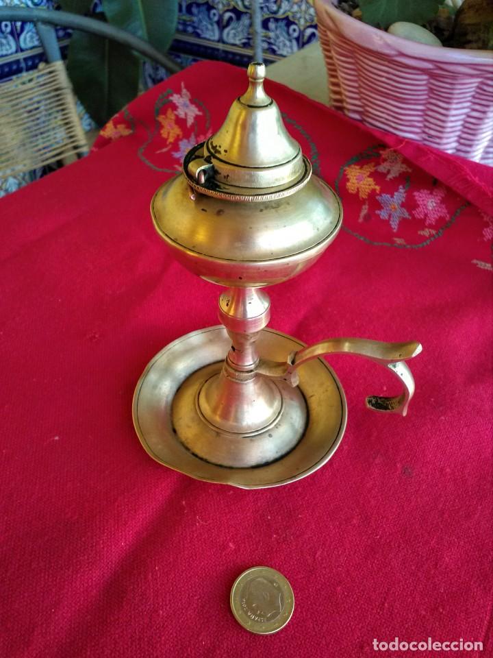 Antig&uuml;edades: Palmatoria antigua de bronce lat&oacute;n - Foto 2