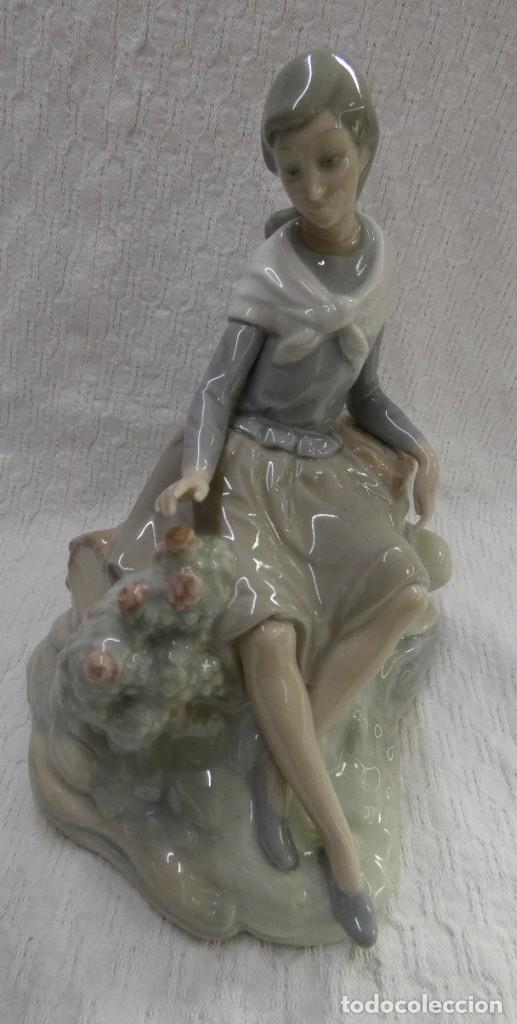 Antig&uuml;edades: Figura de Dama de Nao - Foto 1
