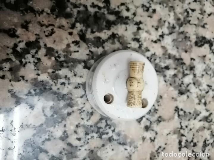 Antig&uuml;edades: ANTIGUO INTERRUPTOR DE PARET DE CERAMICA - Foto 1
