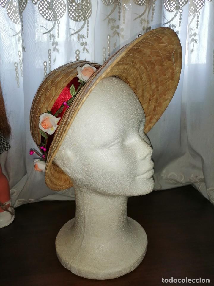 Antig&uuml;edades: Sombrero de paja y flores - Foto 2