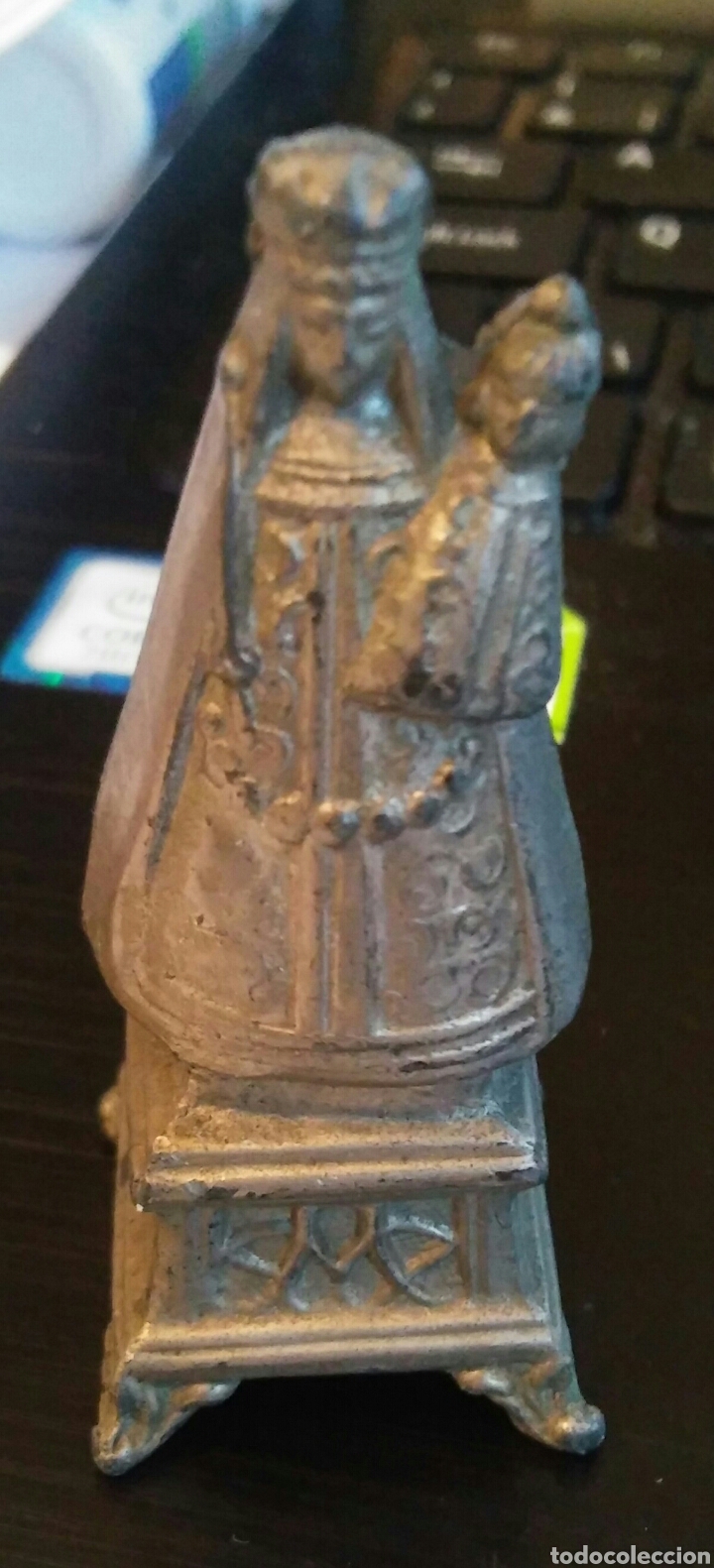 Antig&uuml;edades: Virgen miniatura en metal - Foto 3