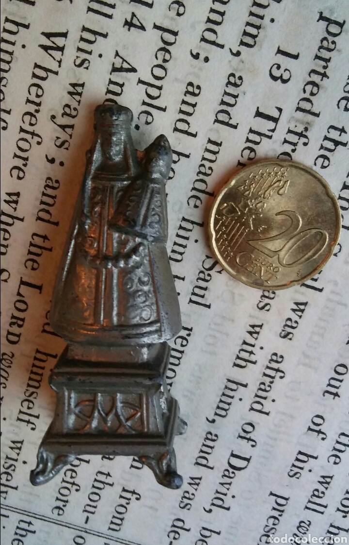 Antig&uuml;edades: Virgen miniatura en metal - Foto 4