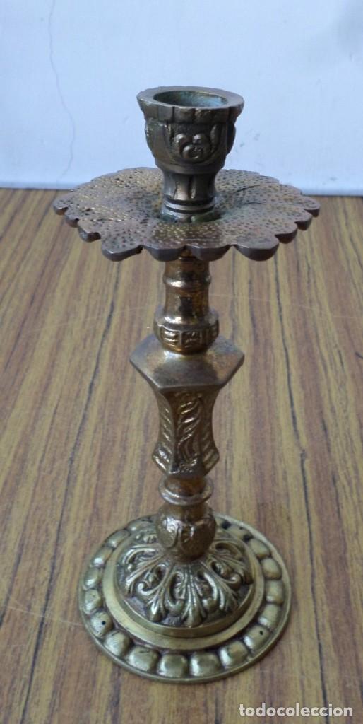 Antig&uuml;edades: Candelabro - l&aacute;mpara bronce lat&oacute;n - Foto 2