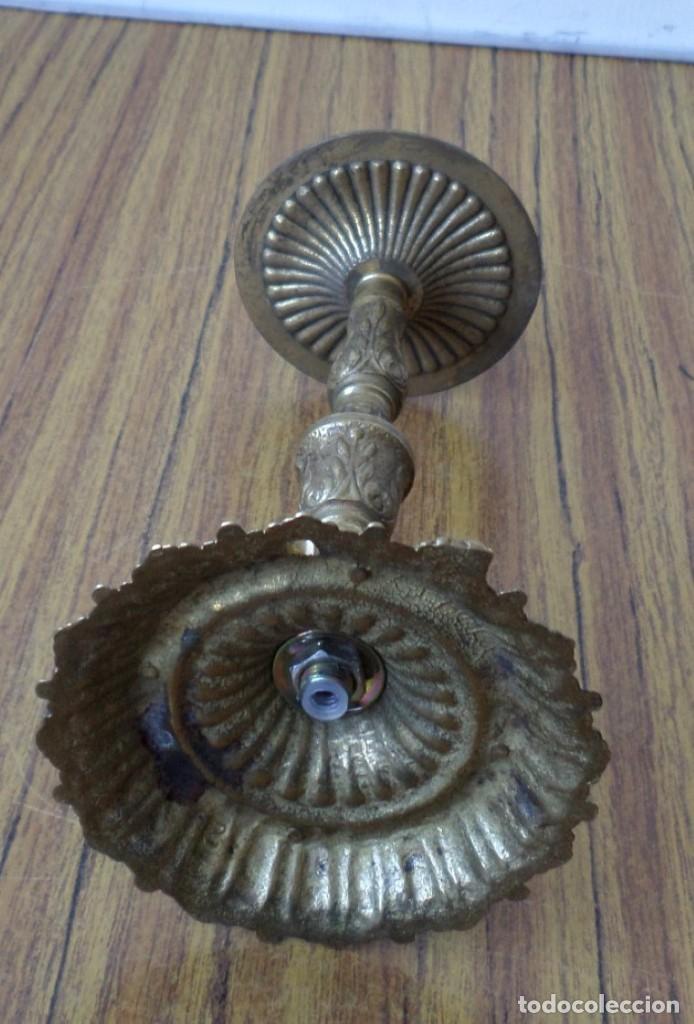 Antig&uuml;edades: Candelabro - l&aacute;mpara bronce lat&oacute;n - Foto 3