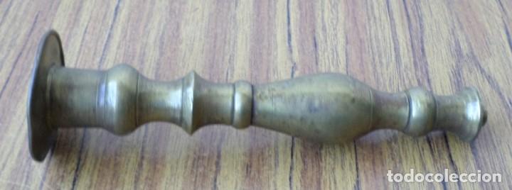 Antig&uuml;edades: Parte superior de un candelabro bronce &ndash; lat&oacute;n - Foto 2