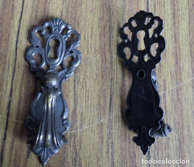 Antig&uuml;edades: 2 tiradores bronce - lat&oacute;n - Foto 3