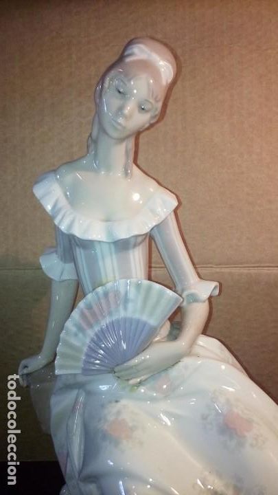 Antig&uuml;edades: LLADR&Oacute; - MUJER SENTADA . - Foto 2