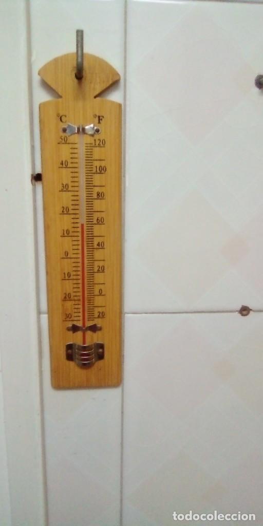 Antig&uuml;edades: Term&oacute;metro de madera de mercurio. - Foto 1