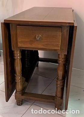 Antiques: Mesa de alas de madera de morera