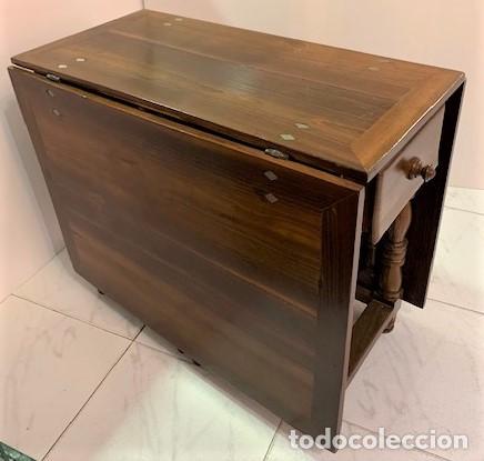 Antig&uuml;edades: Mesa de alas de madera de morera - Foto 12