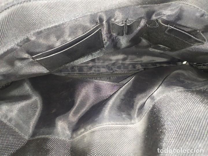 Antig&uuml;edades: BOLSO NEGRO CIERRE HEBILLA - Foto 2