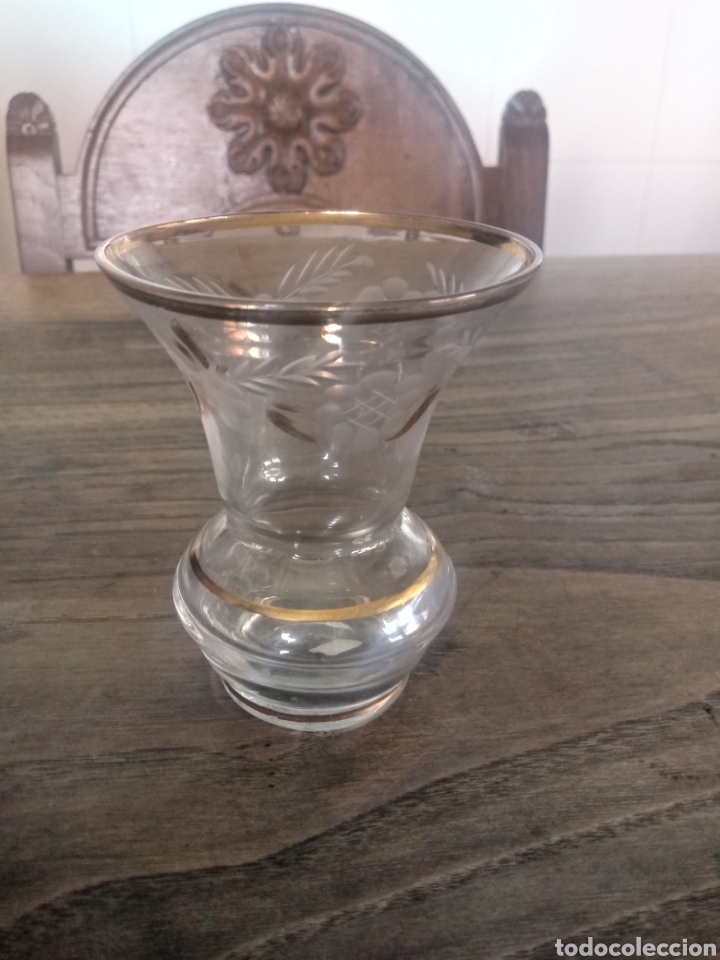Antig&uuml;edades: Florero de cristal - Foto 4