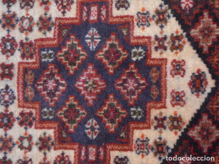 Antig&uuml;edades: Alfombra persa (A003-009) - Foto 2