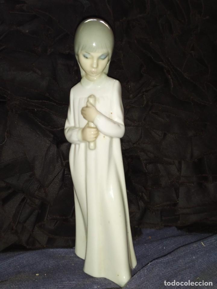 Antiguidades: PRECIOSA FIGURA DE PORCELANA NI&Ntilde;A CON VELA SELLO MADE IN SPAIN UNICA
