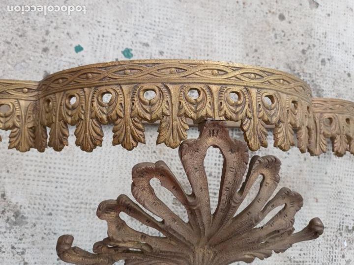 Antig&uuml;edades: Antigua mensula de bronce - Foto 9