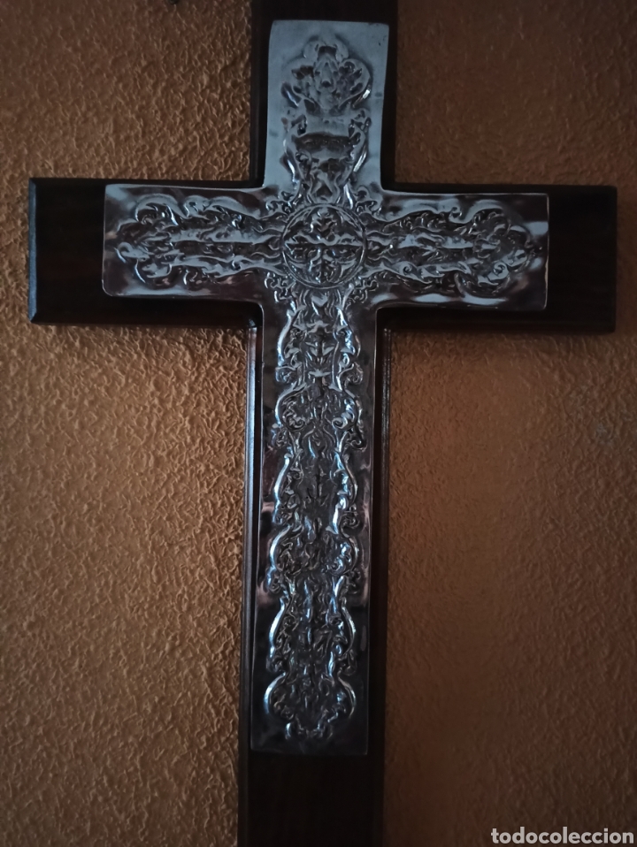 Antig&uuml;edades: cruz repujada - Foto 5