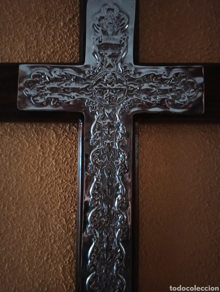 Antig&uuml;edades: cruz repujada - Foto 6