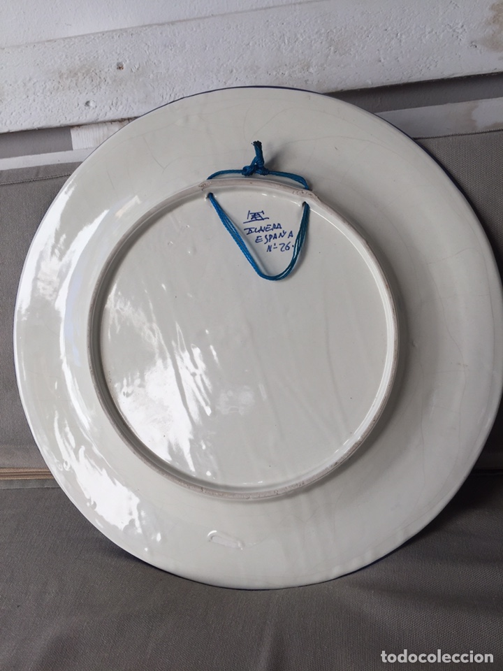 Antig&uuml;edades: Plato grande, de talavera - Foto 2