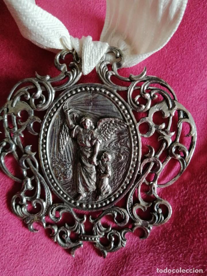 Antig&uuml;edades: MEDALLON DE CUNA - Foto 1