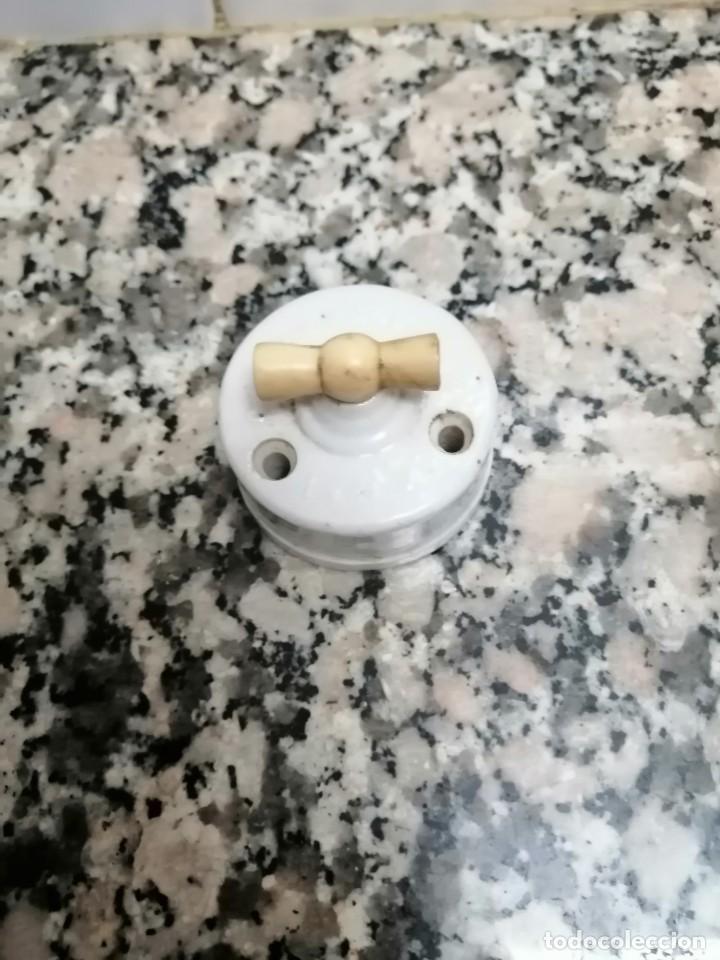 Antig&uuml;edades: ANTIGUO INTERRUPTOR DE PARET DE CERAMICA - Foto 1