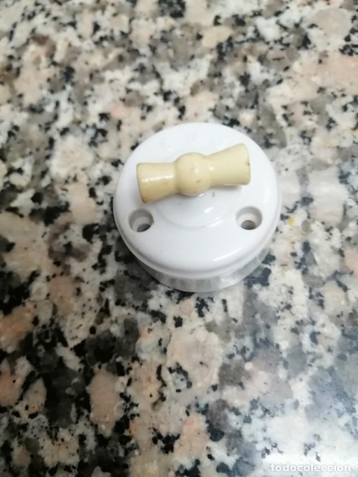 Antig&uuml;edades: ANTIGUO INTERRUPTOR DE PELLIZCO MARCA B.J.C. - Foto 2