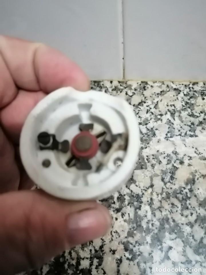 Antig&uuml;edades: ANTIGUO INTERRUPTOR DE PELLIZCO MARCA B.J.C. - Foto 3