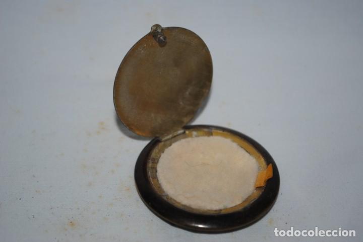 Antig&uuml;edades: ANTIGUA POLVERA METALICA , - Foto 2