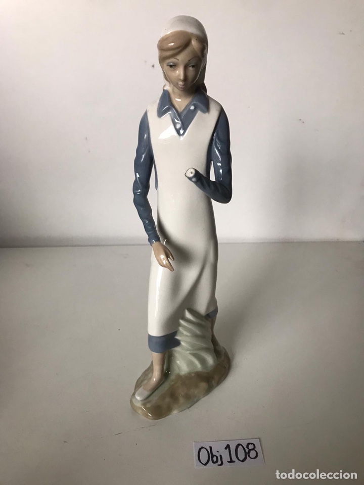 Antig&uuml;edades: Figura de porcelana - Foto 1