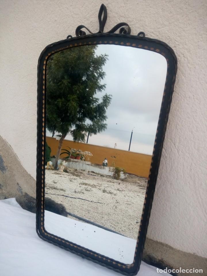 Antig&uuml;edades: Antiguo espejo de forja - Foto 3