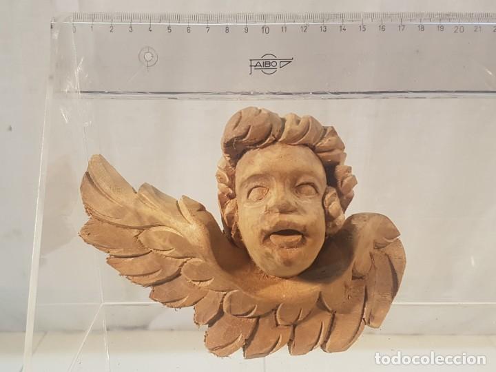 Antig&uuml;edades: Querubin de madera tallada