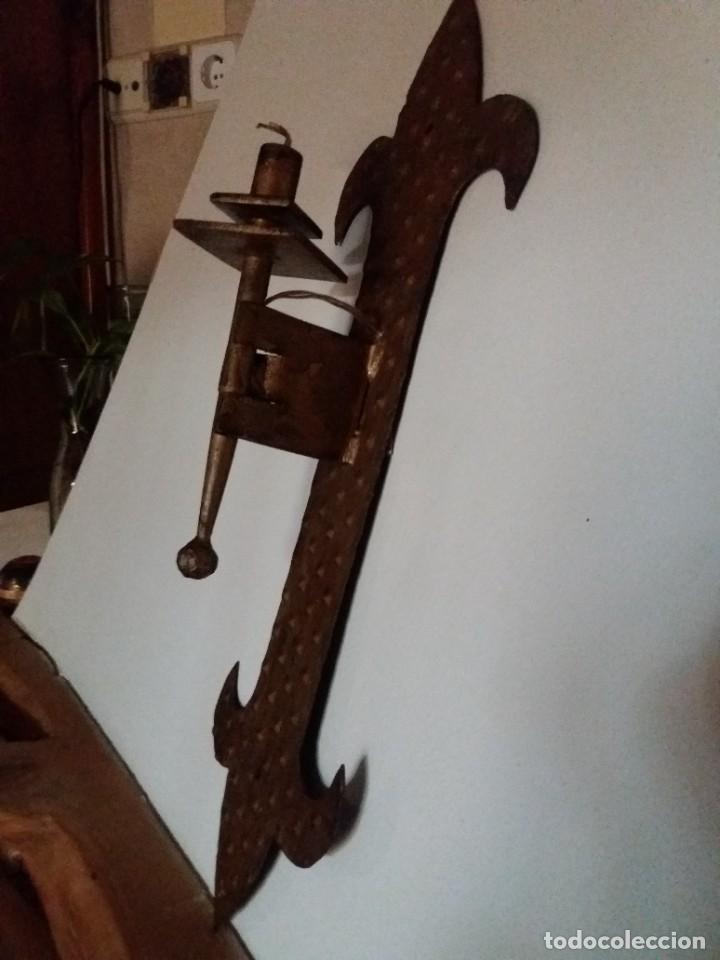Antig&uuml;edades: APLIQUE DE HIERRO FORJADO - Foto 1