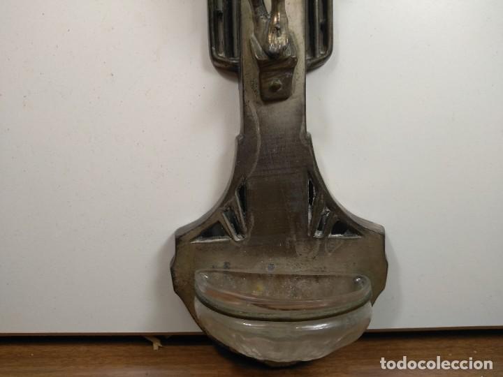Antig&uuml;edades: Benditera metal y cristal - Foto 3