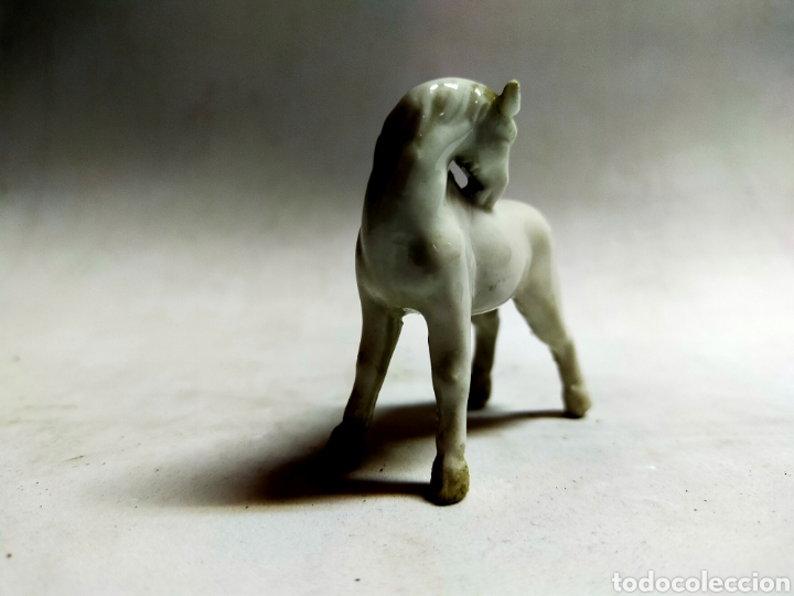 Antig&uuml;edades: CABALLO DE PORCELANA - Foto 2