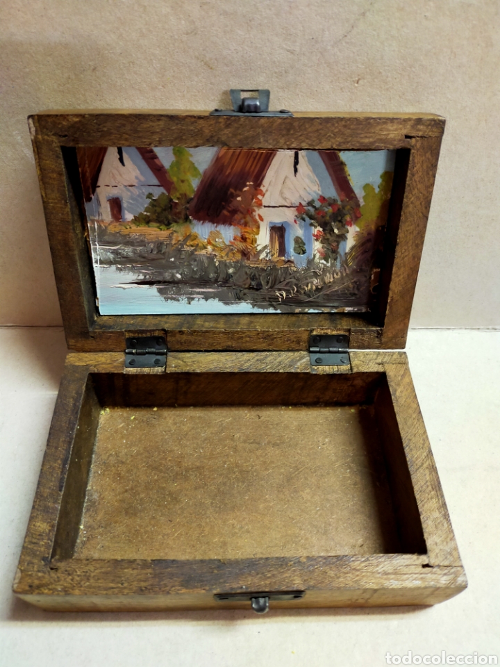 Antig&uuml;edades: CAJA DE MADERA TALLADA CON PINTURA EN INTERIOR - Foto 13
