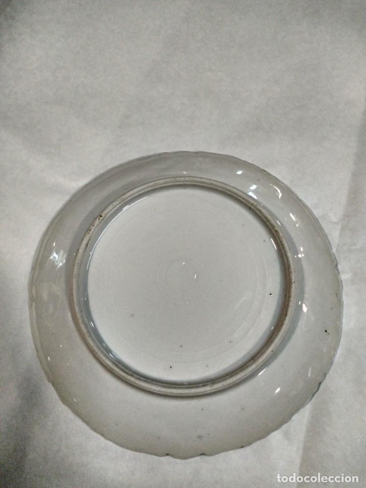 Antig&uuml;edades: Plato de porcelana, tema rom&aacute;ntico - Foto 3