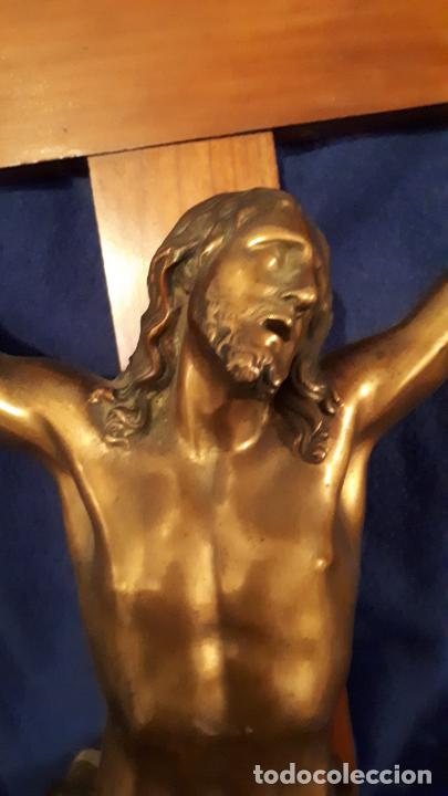 Antig&uuml;edades: Gran crucifijo de bronce - Foto 3