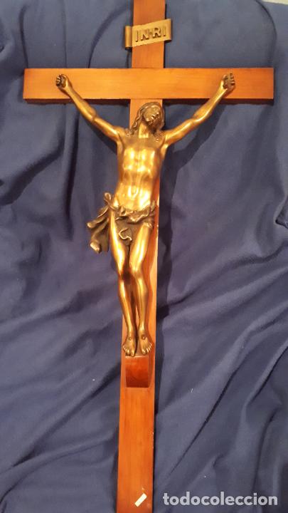 Antig&uuml;edades: Gran crucifijo de bronce - Foto 5